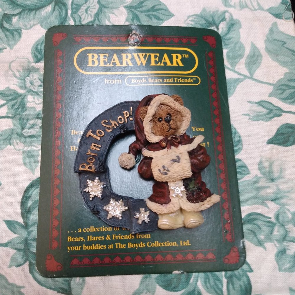 🌲 "Born to Shop" Bearwear Pin